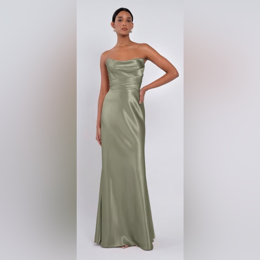 Jenny Yoo Corinne gown in sage size 4